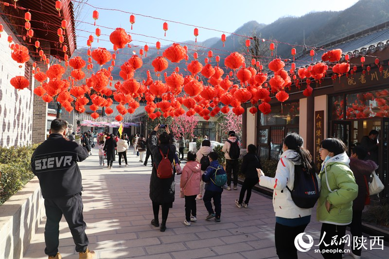 柞水縣孝義文化體驗(yàn)園。人民網(wǎng)鄒星 攝